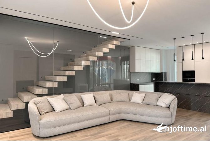 Shtepi me qera 3+1 ne Tirane - 3,000 Euro
