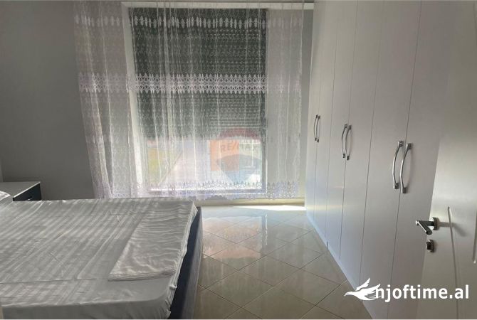 Shtepi me qera Apartament ne Tirane, 1+1, Mobilimi E mobiluar, Pagesa 600  Euro.