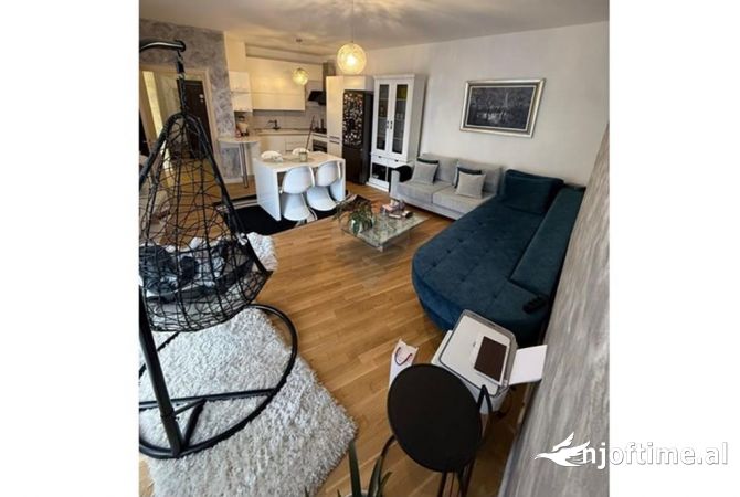 Shtepi me qera 2+1 ne Tirane - 600 Euro