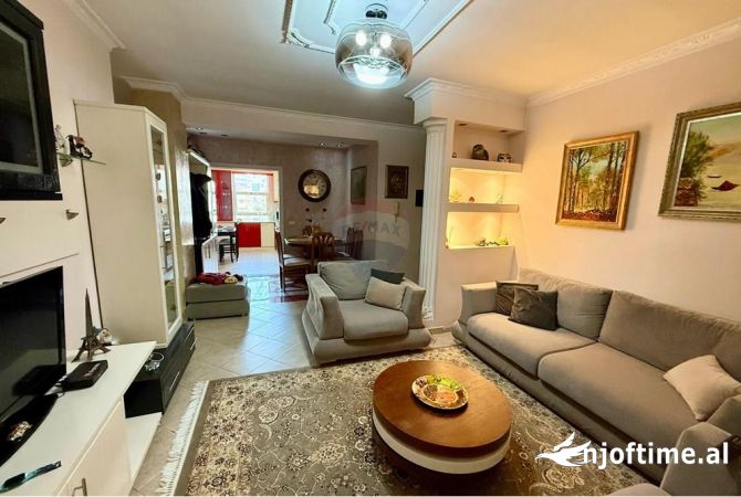 Shtepi me qera 2+1 ne Tirane - 550 Euro