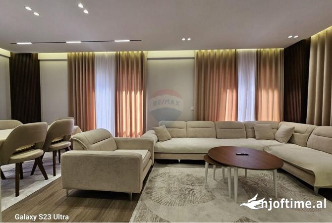 Shtepi me qera 2+1 ne Tirane - 900 Euro