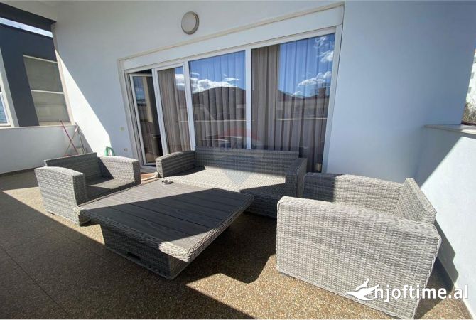 Shtepi me qera 3+1 ne Tirane - 1,100 Euro