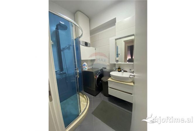 Shtepi me qera 3+1 ne Tirane - 1,100 Euro