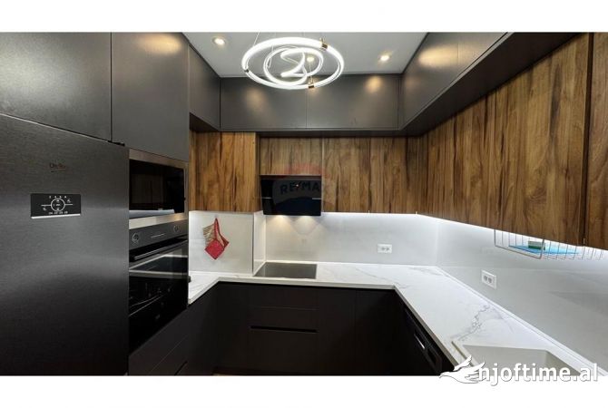 Shtepi me qera 2+1 ne Tirane - 750 Euro