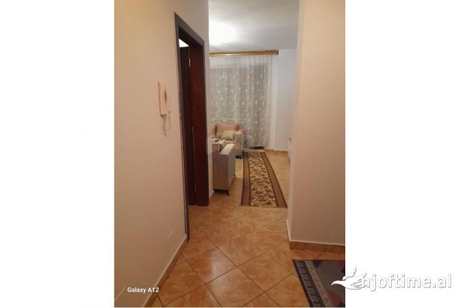 Shtepi me qera 2+1 ne Tirane - 550 Euro