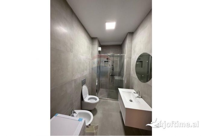 Shtepi me qera Apartament ne Tirane, 2+1, Mobilimi E mobiluar, Pagesa 650  Euro.