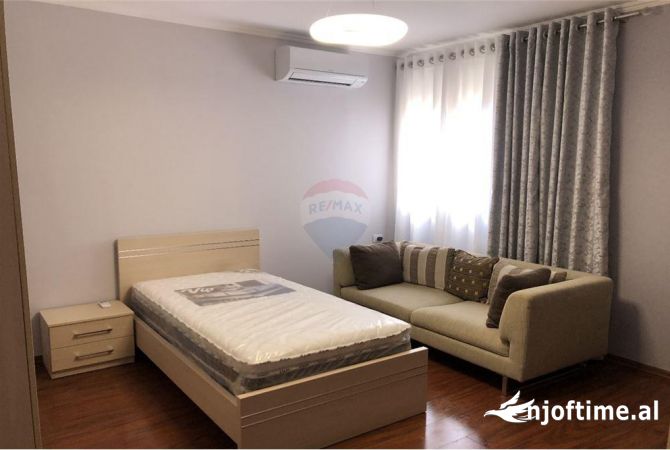 Shtepi me qera 3+1 ne Tirane - 1,100 Euro