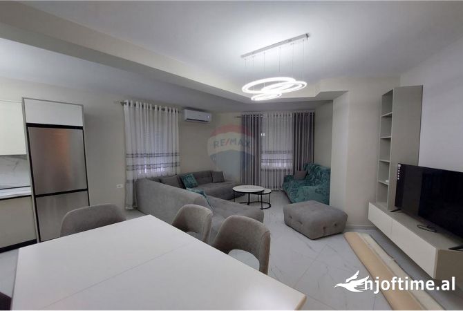 Shtepi me qera 2+1 ne Tirane - 750 Euro