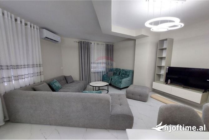 Shtepi me qera 2+1 ne Tirane - 750 Euro