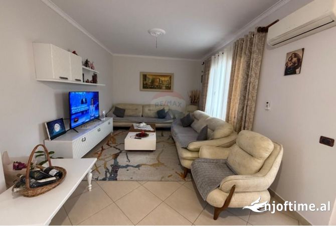 Shtepi me qera 2+1 ne Tirane - 500 Euro