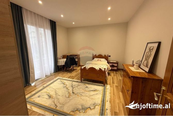 Private house for rent in Tirana 2+1, Furnished