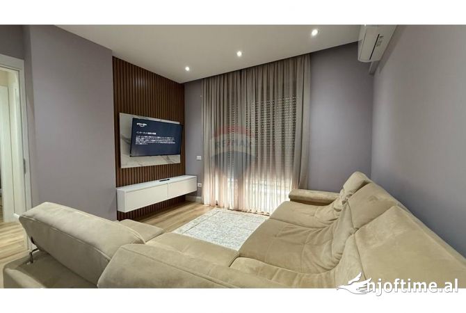 Shtepi me qera Apartament ne Tirane, 1+1, Mobilimi E mobiluar, Pagesa 500  Euro.