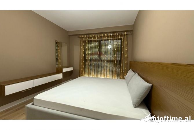 Shtepi me qera Apartament ne Tirane, 1+1, Mobilimi E mobiluar, Pagesa 500  Euro.