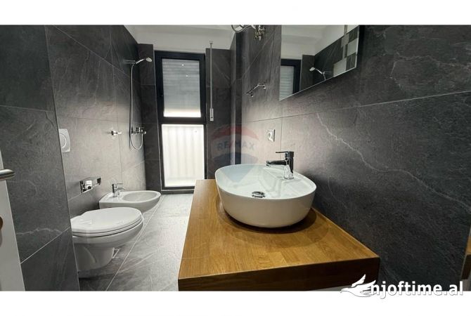 Shtepi me qera Apartament ne Tirane, 1+1, Mobilimi E mobiluar, Pagesa 500  Euro.