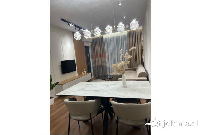 Shtepi me qera 1+1 ne Tirane - 700 Euro