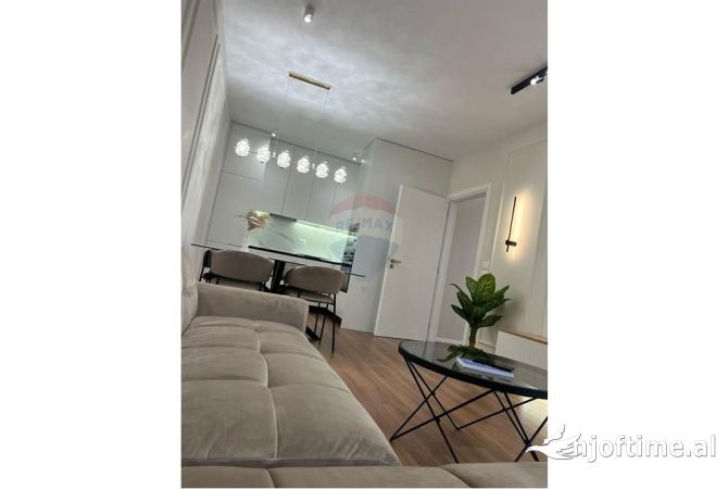 Shtepi me qera Apartament ne Tirane, 1+1, Mobilimi E mobiluar, Pagesa 700  Euro.