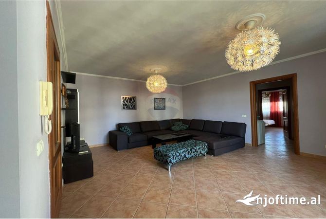 Shtepi me qera Apartament ne Tirane, 2+1, Mobilimi E mobiluar, Pagesa 600  Euro.