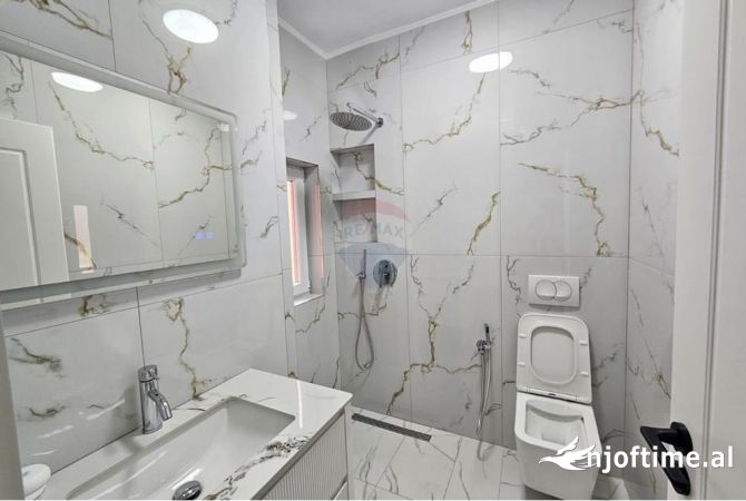 Shtepi me qera Apartament ne Tirane, 2+1, Mobilimi E mobiluar, Pagesa 750  Euro.