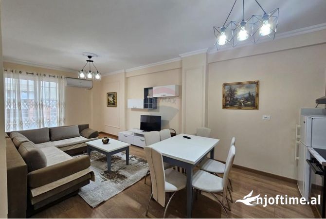 Shtepi me qera 1+1 ne Tirane - 450 Euro
