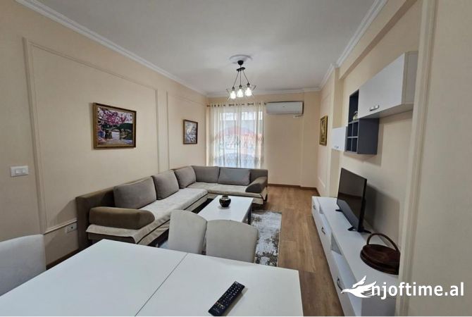 Shtepi me qera 1+1 ne Tirane - 450 Euro