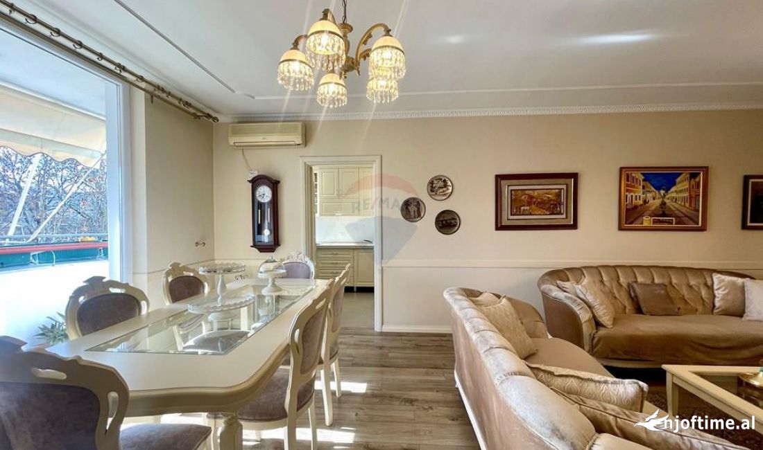 Shtepi me qera Apartament ne Tirane, 3+1, Mobilimi E mobiluar, Pagesa 1,500  Euro.