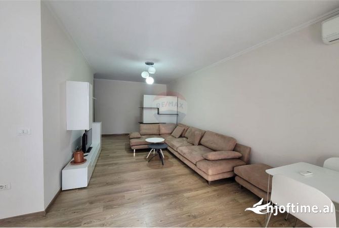 Shtepi me qera Apartament ne Tirane, 2+1, Mobilimi E mobiluar, Pagesa 700  Euro.