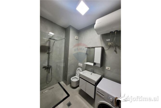 Shtepi me qera Apartament ne Tirane, 2+1, Mobilimi E mobiluar, Pagesa 700  Euro.