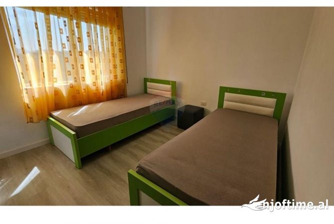 Shtepi me qera Apartament ne Tirane, 2+1, Mobilimi E mobiluar, Pagesa 650  Euro.