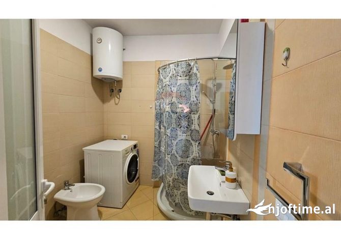 Shtepi me qera Apartament ne Tirane, 2+1, Mobilimi E mobiluar, Pagesa 650  Euro.