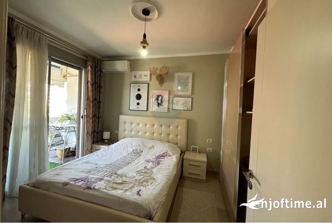 Shtepi me qera 2+1 ne Tirane - 700 Euro