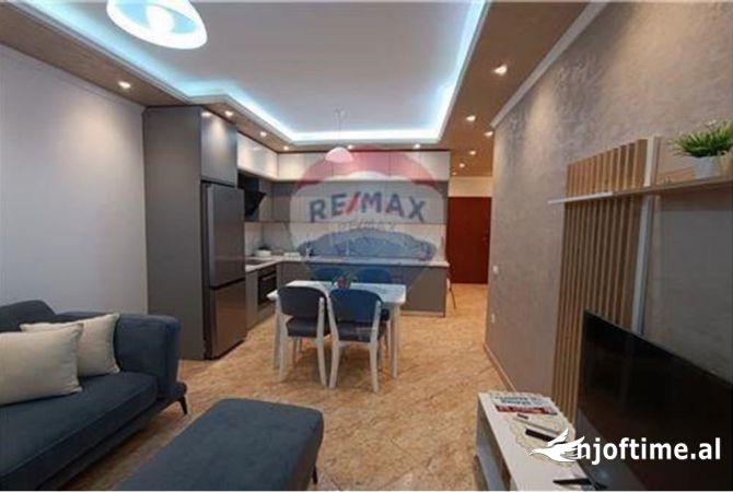Shtepi me qera 2+1 ne Tirane - 800 Euro