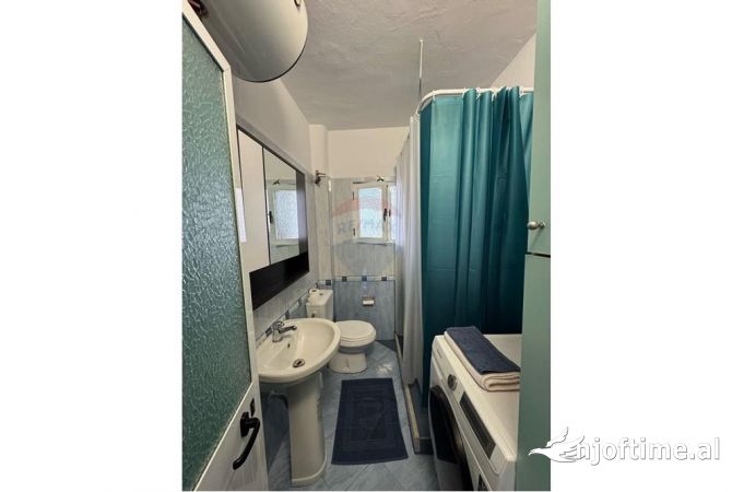 Shtepi me qera Apartament ne Tirane, 2+1, Mobilimi E mobiluar, Pagesa 450  Euro.