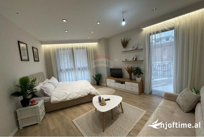 Shtepi me qera Garsoniere ne Tirane - 450 Euro