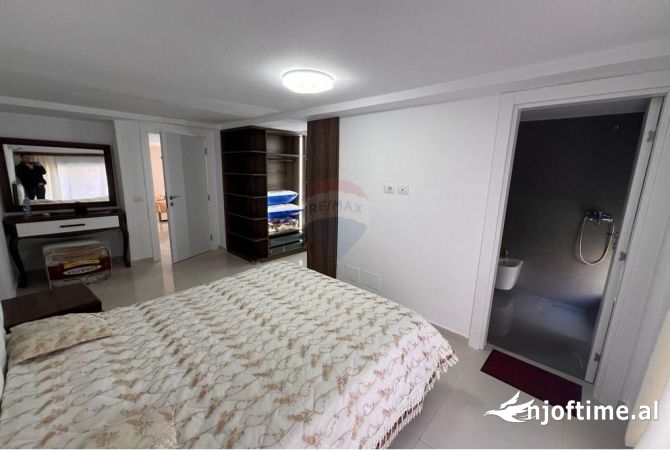 Shtepi me qera Apartament ne Tirane, 2+1, Mobilimi E mobiluar, Pagesa 1,000  Euro.