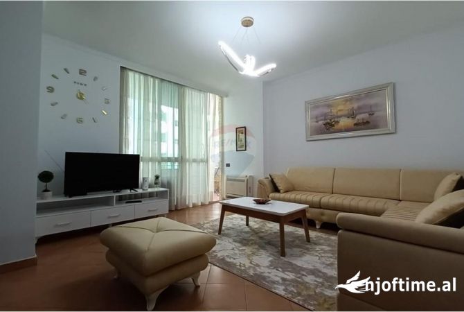 Shtepi me qera 2+1 ne Tirane - 750 Euro