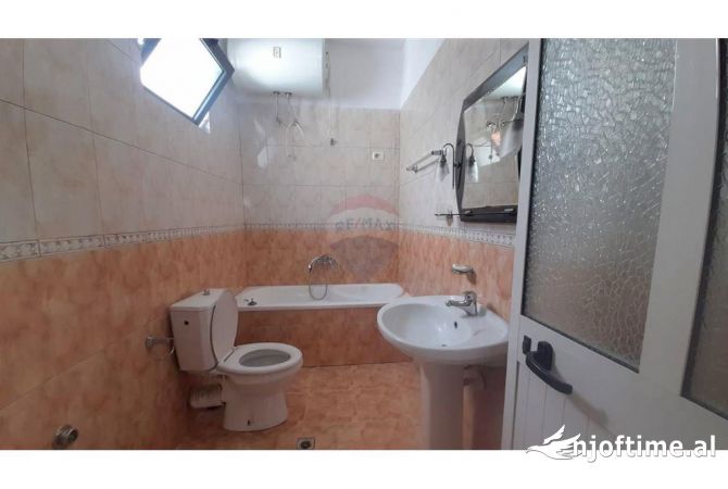 Casa in affitto 2+1 a Tirana - 50,000 Leke