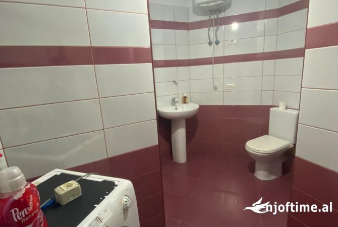 Shtepi ne shitje Apartament ne Tirane, 2+1, Mobilimi E mobiluar, Pagesa 155,000  Euro.