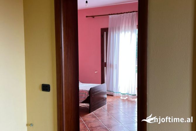 Shtepi ne shitje 4+1 ne Tirane - 250,000 Euro