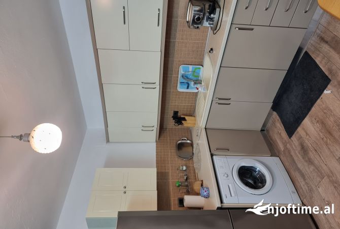 Shtepi me qera Shtepi Private ne Tirane, 1+1, Mobilimi E mobiluar, Pagesa 450  Euro.