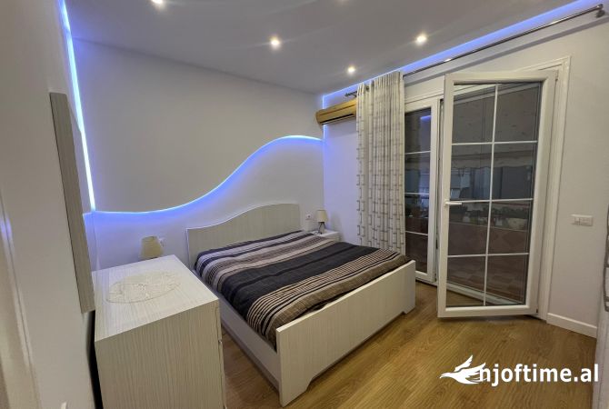 Shtepi me qera 2+1 ne Tirane - 800 Euro