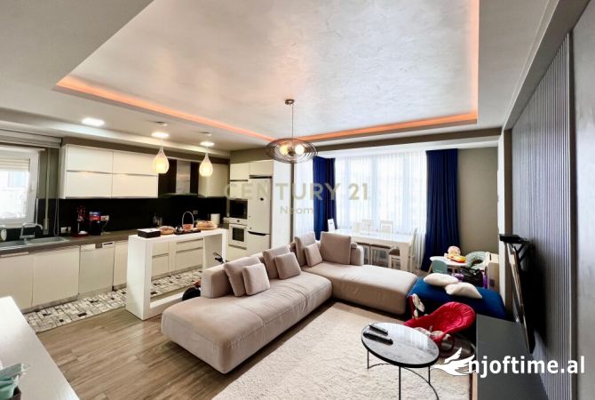 Shtepi ne shitje 2+1 ne Tirane - 240,000 Euro