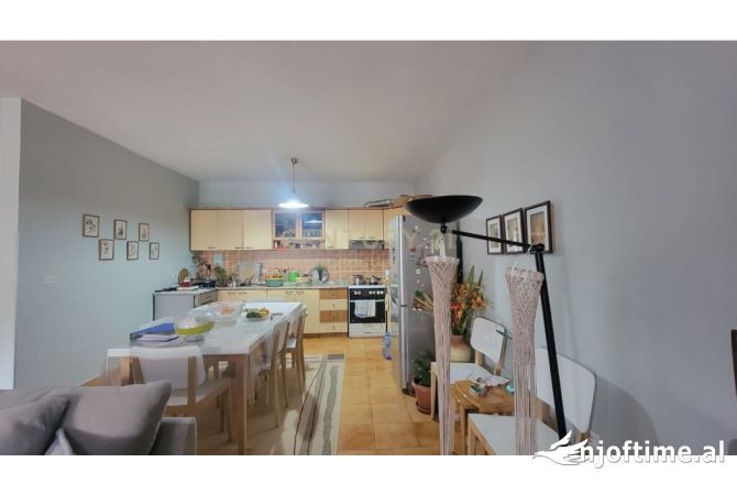 Shtepi ne shitje 2+1 ne Tirane - 235,000 Euro