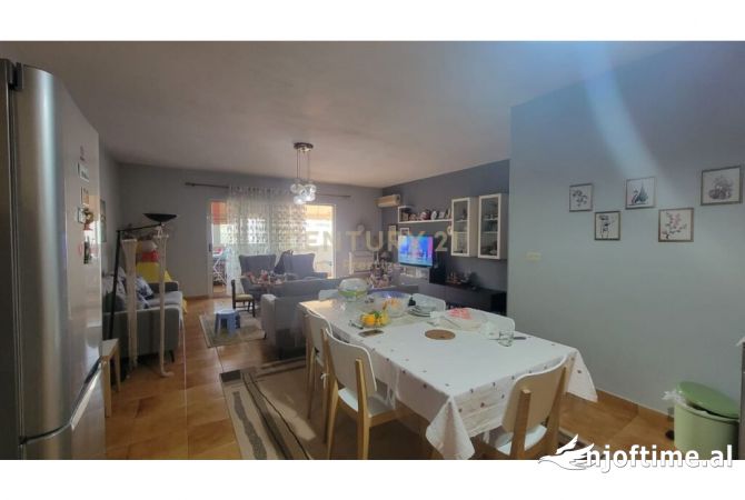 Shtepi ne shitje 2+1 ne Tirane - 235,000 Euro