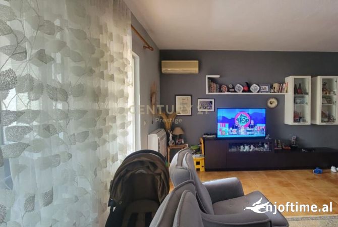 Shtepi ne shitje 2+1 ne Tirane - 235,000 Euro