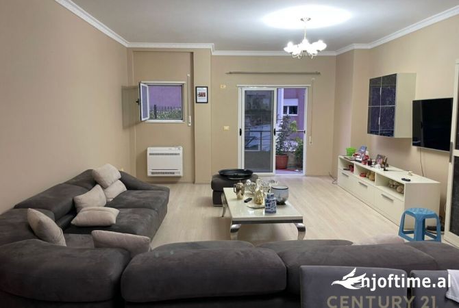 Shtepi ne shitje 2+1 ne Tirane - 245,000 Euro