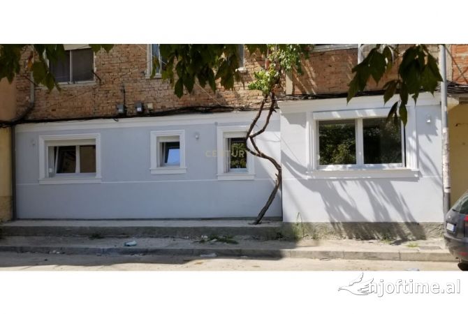 Shtepi ne shitje Apartament ne Tirane, 1+1, Mobilimi Bosh, pa mobiluar, Pagesa 138,000  Euro.