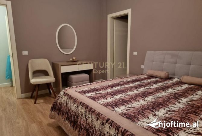 Shtepi ne shitje 2+1 ne Tirane - 275,000 Euro