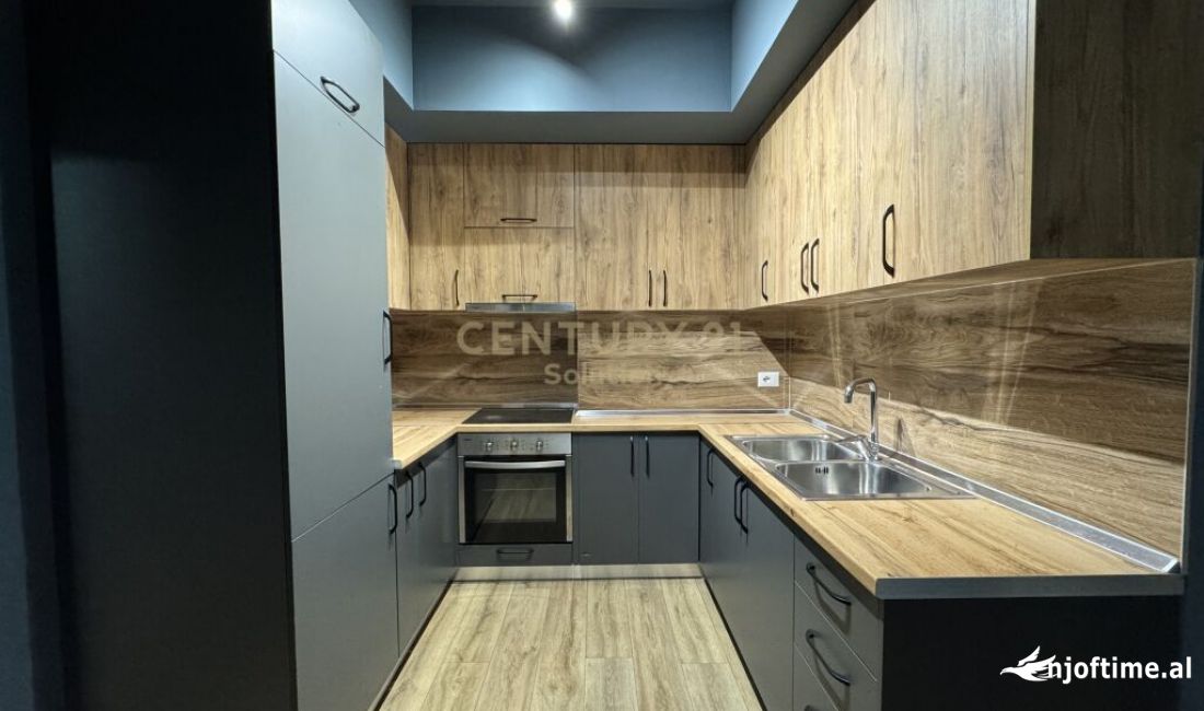 Shtepi ne shitje Apartament ne Tirane, 2+1, Mobilimi E mobiluar, Pagesa 157,000  Euro.