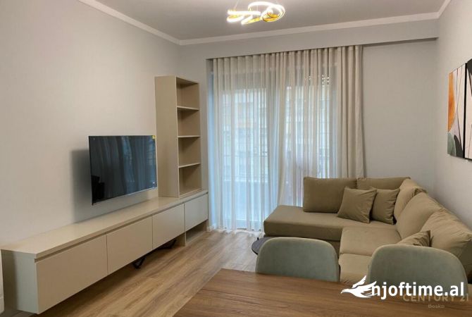 Shtepi me qera Apartament ne Tirane, 2+1, Mobilimi E mobiluar, Pagesa 720  Euro.