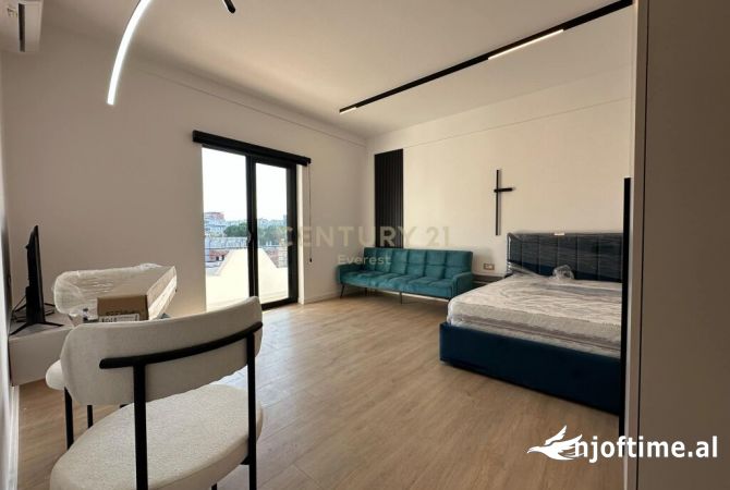 Shtepi ne shitje Apartament ne Tirane, 1+1, Mobilimi E mobiluar, Pagesa 198,000  Euro.